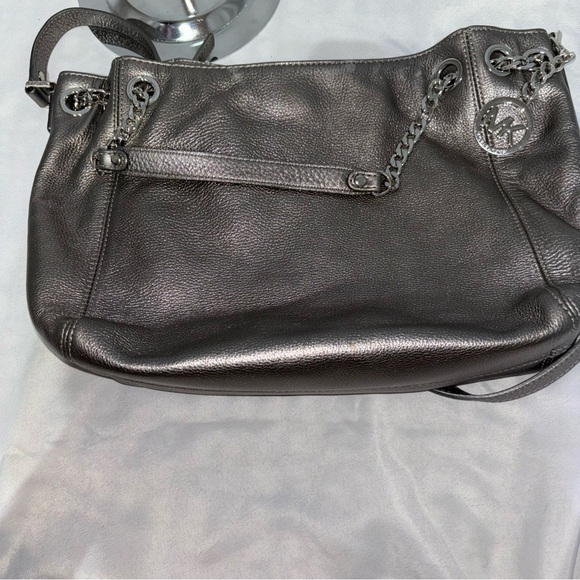 🔥SALE Michael Kors Silver Satchel Crossbody Bag - Picture 4 of 15
